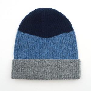 Man's Knitted hat with stripes